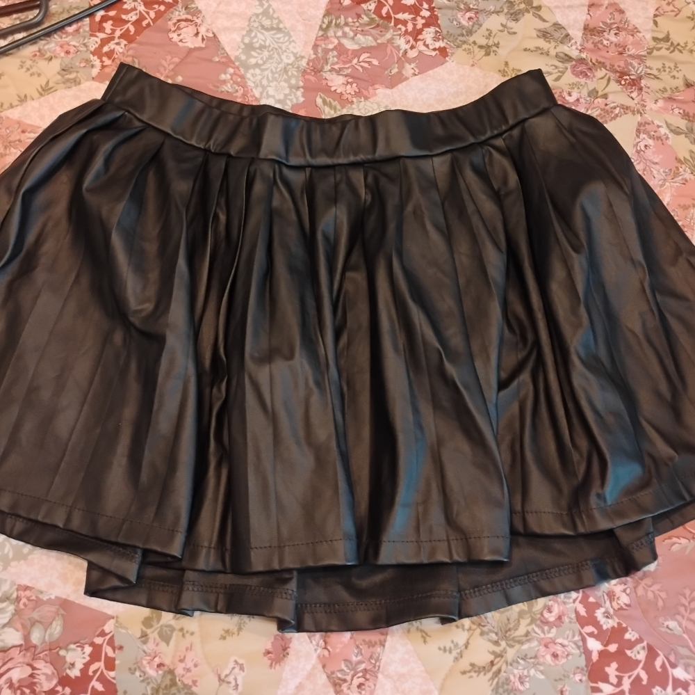 Elegant Black Women's Skirt